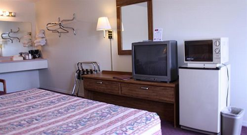 Peach Tree Inn Бренсън Екстериор снимка