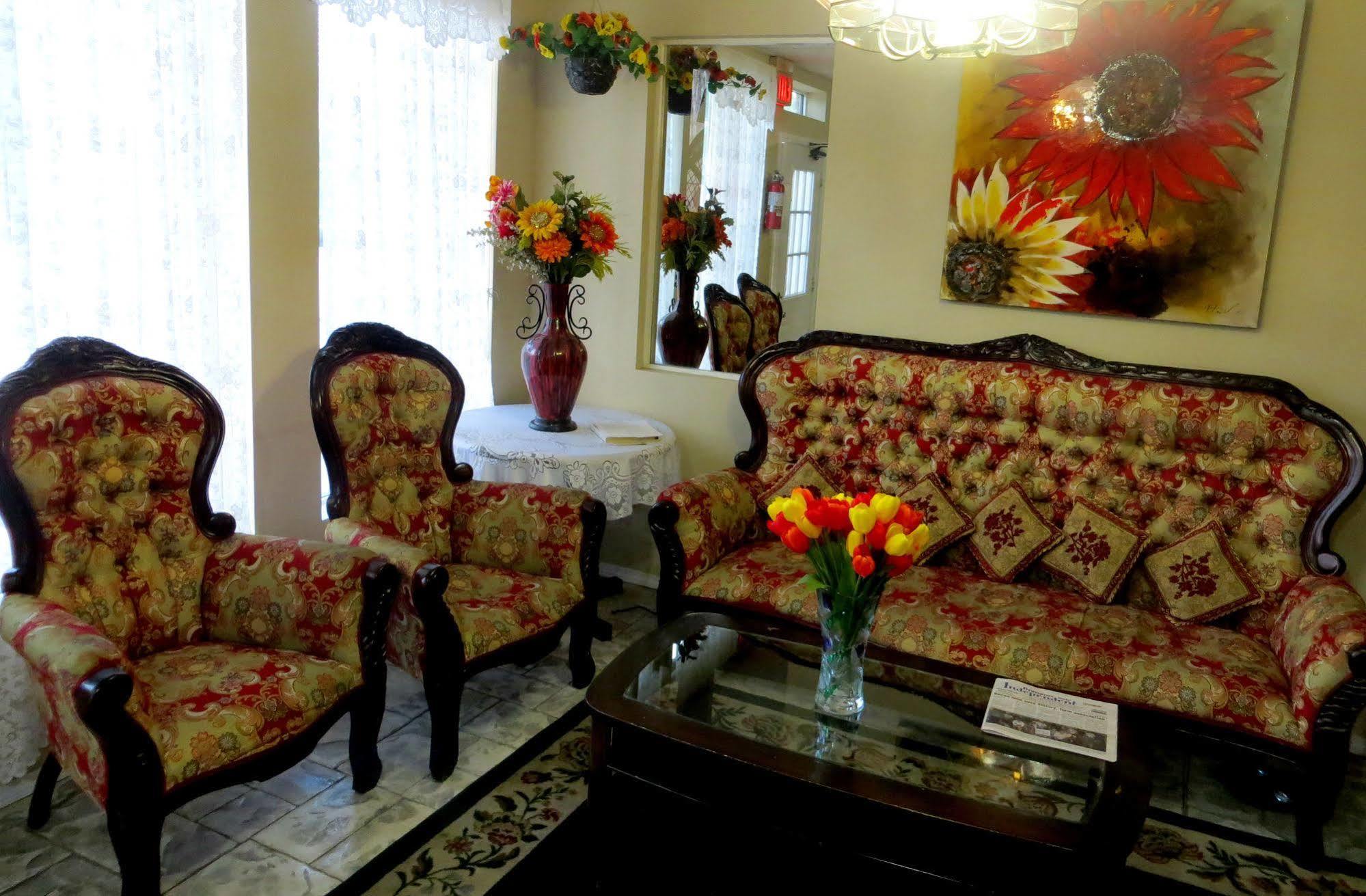 Peach Tree Inn Бренсън Екстериор снимка